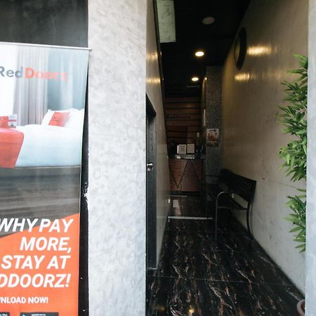 เรดดอร์ซ เนียร์ กียาโปเชิร์ช มะนิลา Hotel ภายนอก รูปภาพ